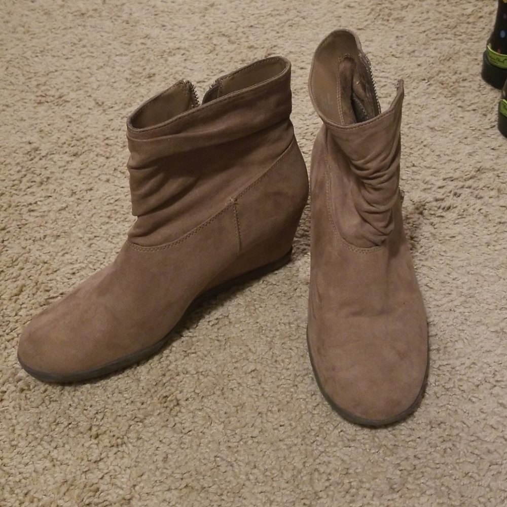 Grey wedge booties